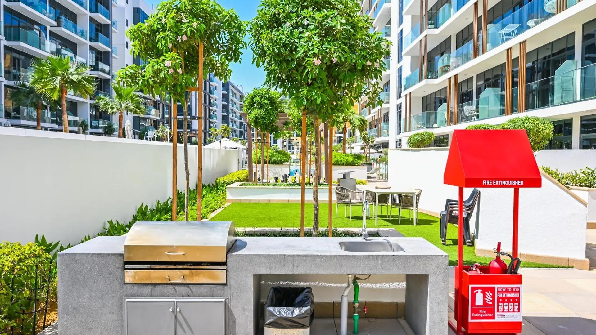 Charming Studio Retreat With A Private Balcony, Just 10 Minutes From The Heart Of The City Dubai