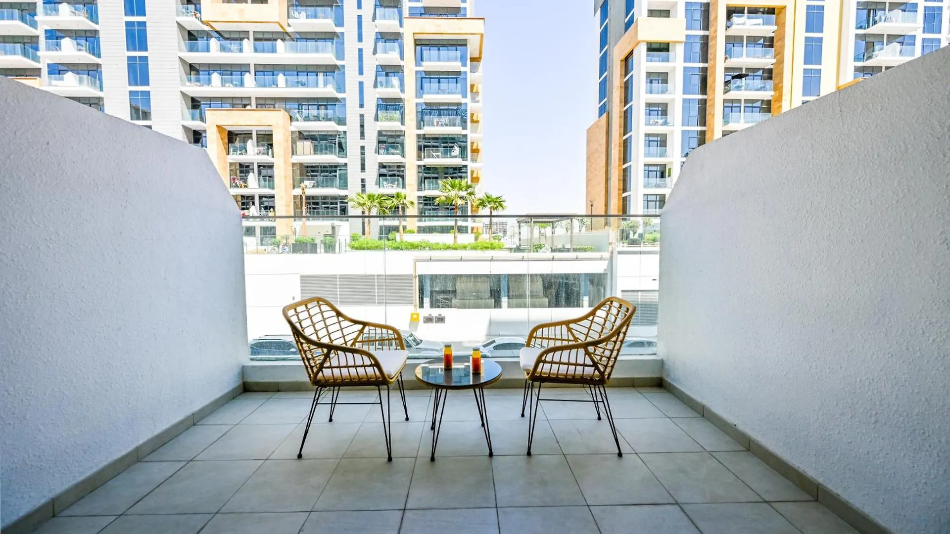 Charming Studio Retreat With A Private Balcony, Just 10 Minutes From The Heart Of The City Dubai Apartment